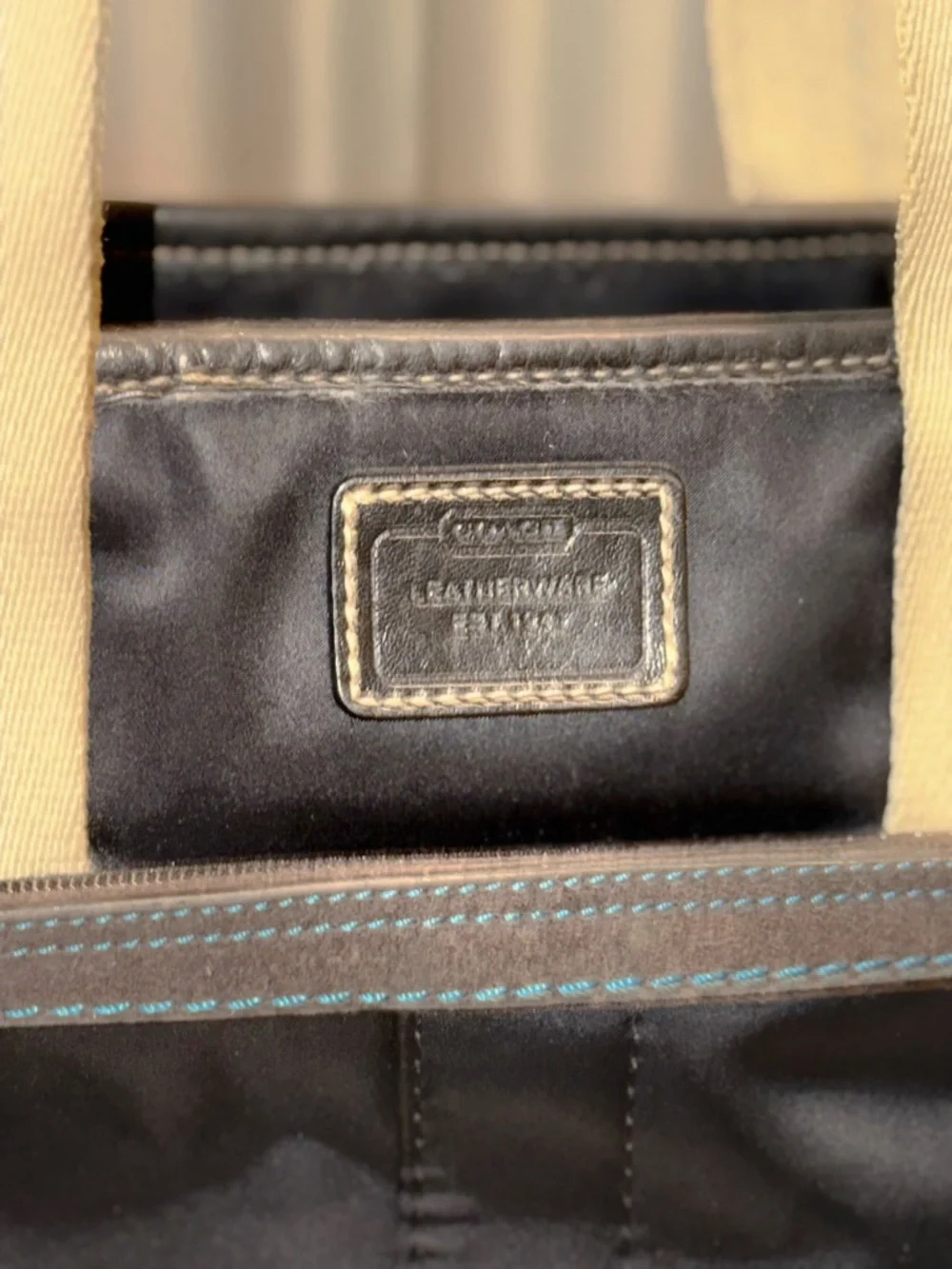 Coach Black Hampton Tote, good condition, lots of space❤️❤️ - Picture 10 of 14